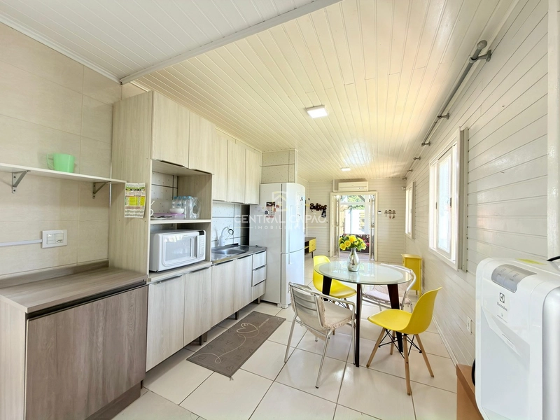 Casa 3 dormitórios à venda em Capão da Canoa: 12ª foto da galeria de imagens do imóvel