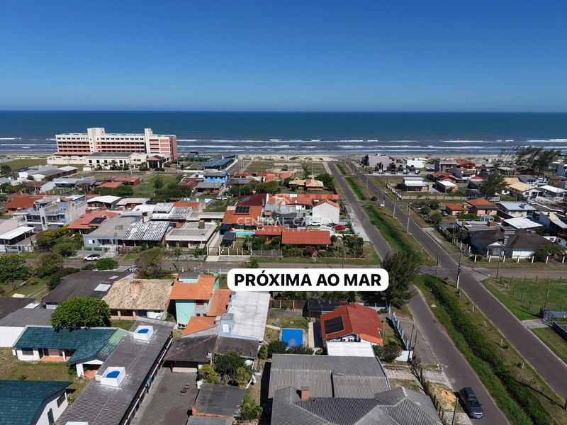 Casa 3 dormitórios à venda em Capão da Canoa: 2ª foto da galeria de imagens do imóvel