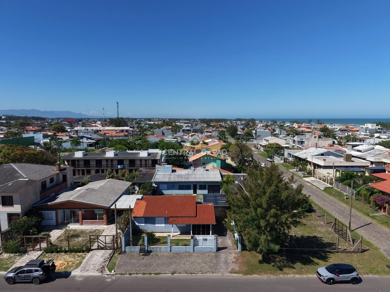 Casa 3 dormitórios à venda em Capão da Canoa: 1ª foto da galeria de imagens do imóvel