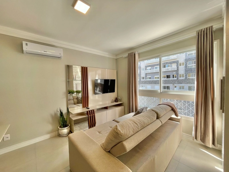 Apartamento 2 quartos decorado no bairro Navegantes em Capão da Canoa: 2ª foto da galeria de imagens do imóvel