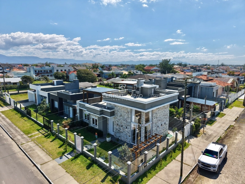 Casa com terraço à apenas 50 metros da praia à venda: 36ª foto da galeria de imagens do imóvel