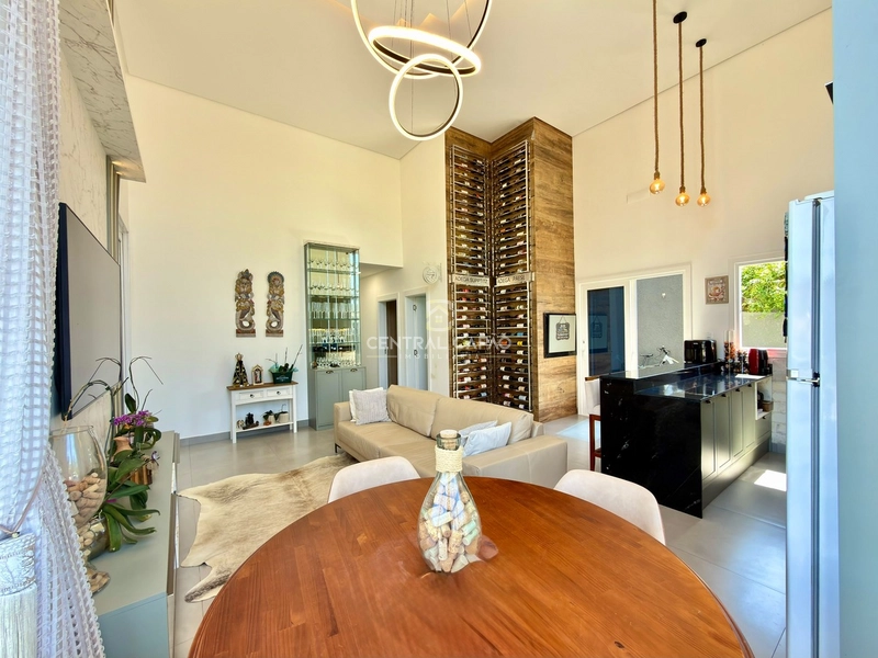 Casa com terraço à apenas 50 metros da praia à venda: 12ª foto da galeria de imagens do imóvel