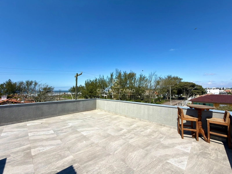 Casa com terraço à apenas 50 metros da praia à venda: 30ª foto da galeria de imagens do imóvel