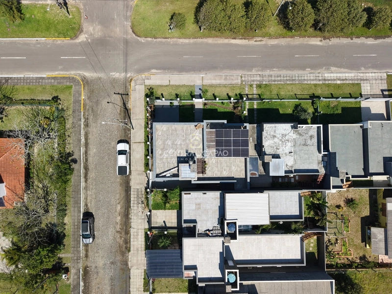 Casa com terraço à apenas 50 metros da praia à venda: 40ª foto da galeria de imagens do imóvel