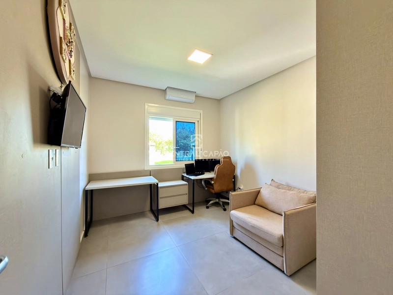 Casa com terraço à apenas 50 metros da praia à venda: 17ª foto da galeria de imagens do imóvel