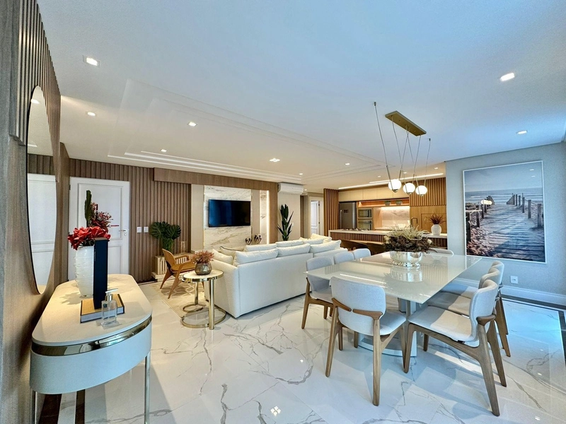 APARTAMENTO À VENDA EDIFÍCIO COM DESIGN NEOCLÁSSICO!: 2ª foto da galeria de imagens do imóvel