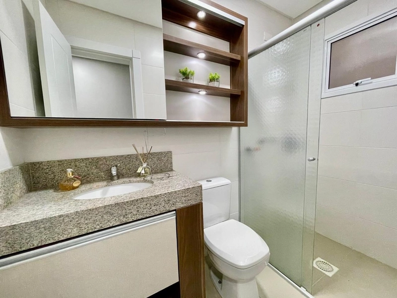 Apartamento de frente para praça.: 2ª foto da galeria de imagens do imóvel