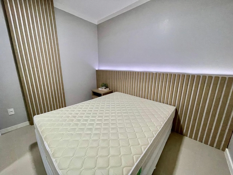 Apartamento de frente para praça.: 4ª foto da galeria de imagens do imóvel