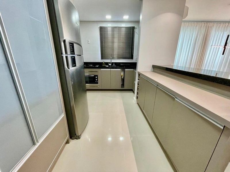 Apartamento de frente para praça.: 19ª foto da galeria de imagens do imóvel