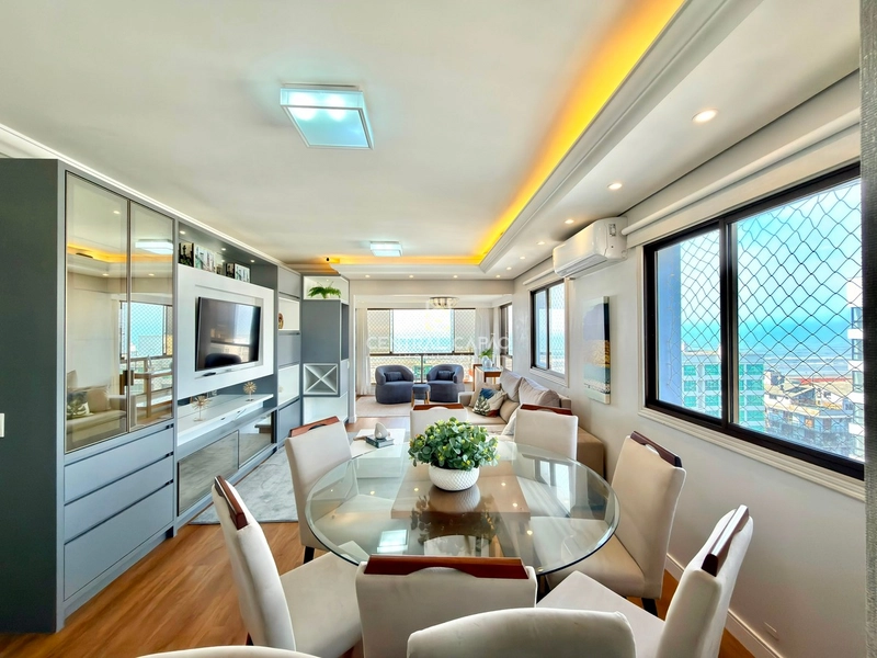 Apartamento 3 dormitórios com vista panorâmica para o mar: 4ª foto da galeria de imagens do imóvel
