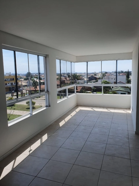 Apartamento de 3 dormitórios de frente: 1ª foto da galeria de imagens do imóvel