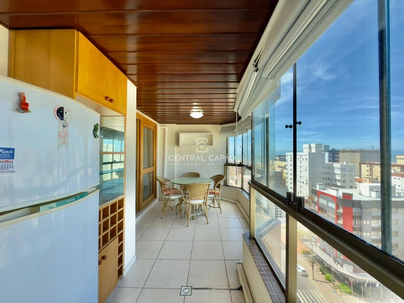Amplo apartamento de 3 dormitórios com vista para o mar em Capão: 3ª foto da galeria de imagens do imóvel