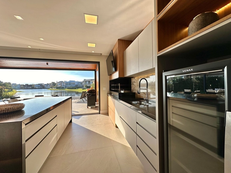 Sobrado com vista para o lago em condomínio em Xangri-Lá: 14ª foto da galeria de imagens do imóvel