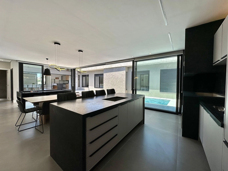 VENDO CASA ESPETACULAR EM ATLÂNTIDA: 15ª foto da galeria de imagens do imóvel