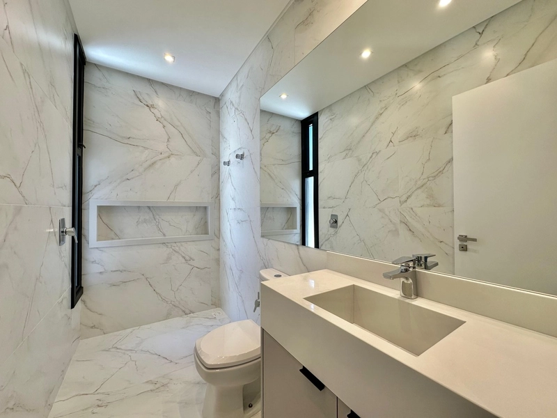 VENDO CASA ESPETACULAR EM ATLÂNTIDA: 19ª foto da galeria de imagens do imóvel