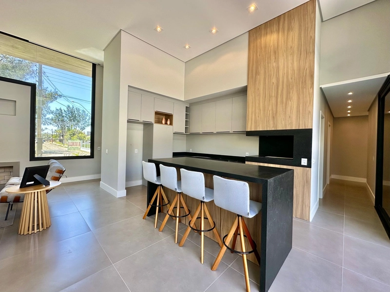 VENDO CASA ESPETACULAR EM ATLÂNTIDA: 7ª foto da galeria de imagens do imóvel