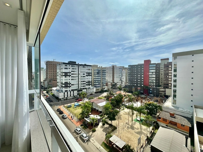 Apartamento 2 dormitórios decorado à venda em Capão: 3ª foto da galeria de imagens do imóvel