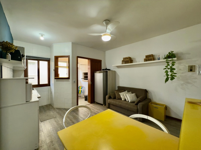 Apartamento de 1 dormitório com box de garagem em Capão da Canoa: 5ª foto da galeria de imagens do imóvel