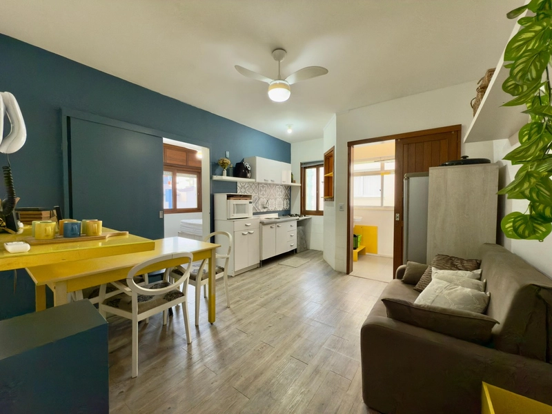 Apartamento de 1 dormitório com box de garagem em Capão da Canoa: 1ª foto da galeria de imagens do imóvel