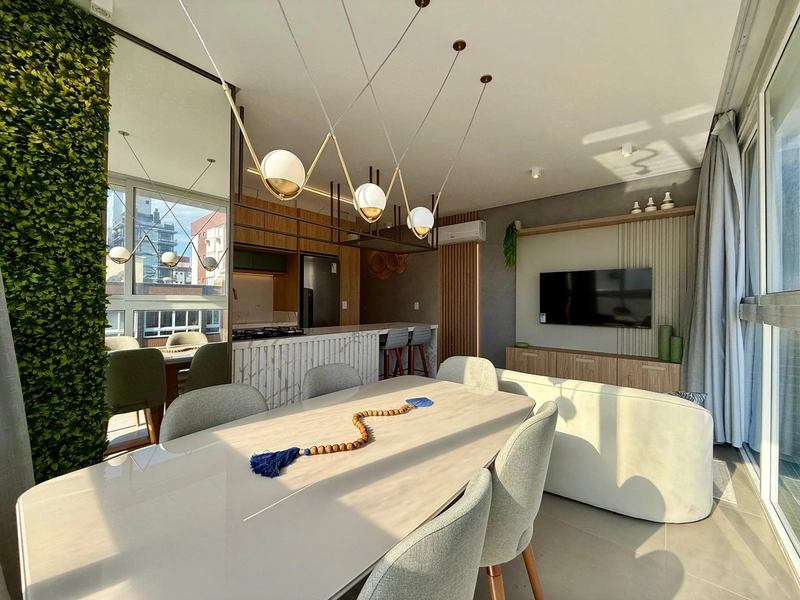 APARTAMENTO MOBILIADO E DECORADO COM EXCELENTE INFRAESTRUTURA: 2ª foto da galeria de imagens do imóvel