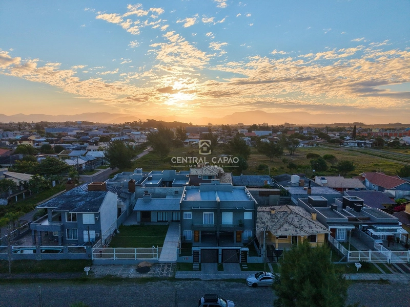 Sobrado alto padrão à uma quadra do mar à venda em Capão: 44ª foto da galeria de imagens do imóvel