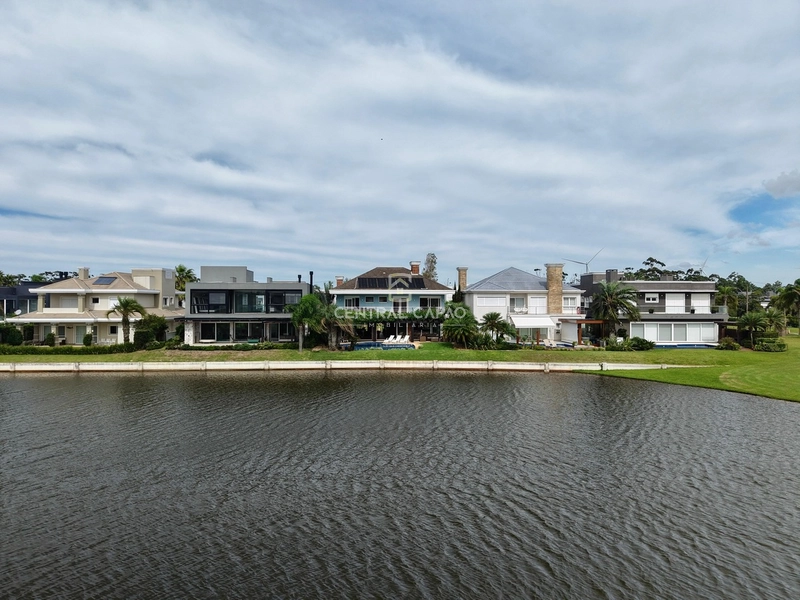 Sobrado 5 suítes beira lago à venda no Bosques de Atlântida: 55ª foto da galeria de imagens do imóvel