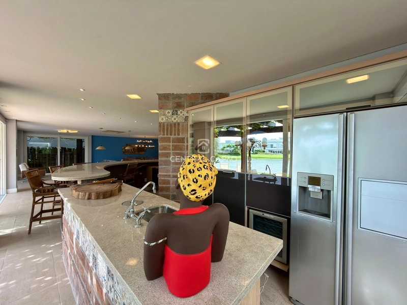 Sobrado 5 suítes beira lago à venda no Bosques de Atlântida: 26ª foto da galeria de imagens do imóvel
