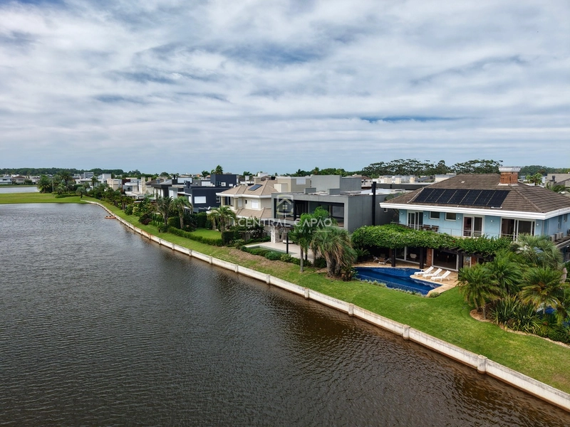 Sobrado 5 suítes beira lago à venda no Bosques de Atlântida: 59ª foto da galeria de imagens do imóvel