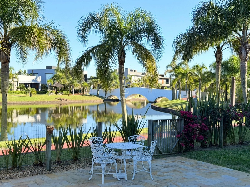 Sobrado 4 suítes no condomínio Quintas do Lago: 22ª foto da galeria de imagens do imóvel