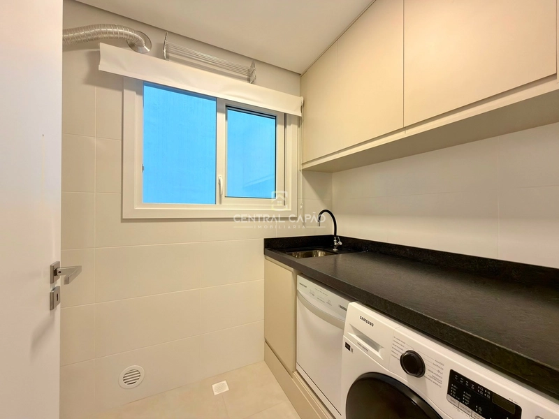 Apartamento 2 dormitórios com sacada de frente à uma quadra do mar: 12ª foto da galeria de imagens do imóvel