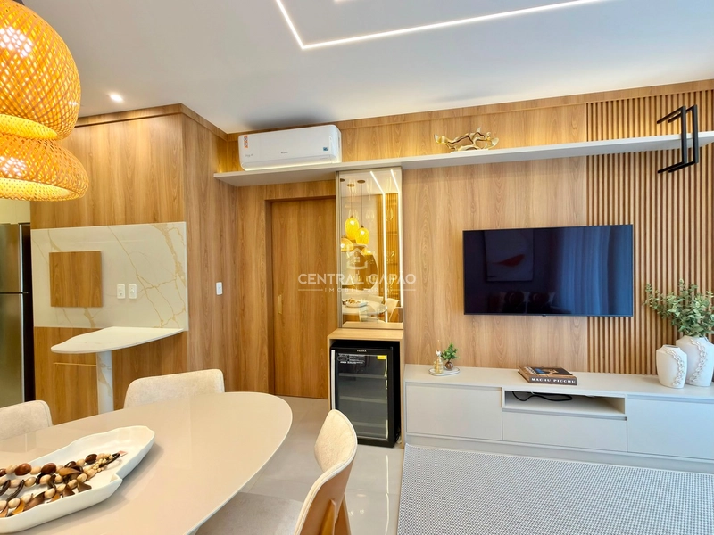 Apartamento 2 dormitórios com sacada de frente à uma quadra do mar: 10ª foto da galeria de imagens do imóvel
