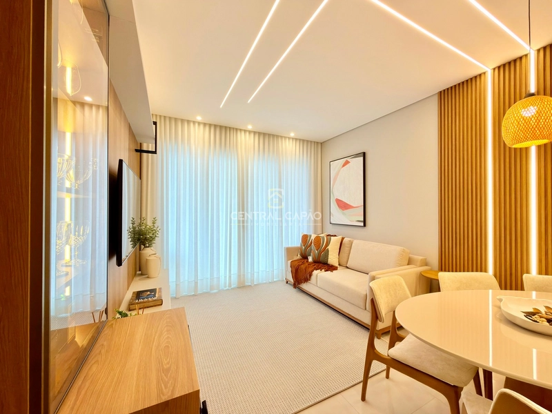 Apartamento 2 dormitórios com sacada de frente à uma quadra do mar: 5ª foto da galeria de imagens do imóvel