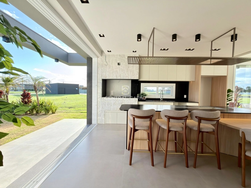 Casa 3 suítes mobiliada e decorada à venda em condomínio em Xangri-Lá: 10ª foto da galeria de imagens do imóvel