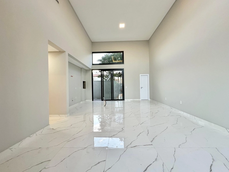 CASA ALTO PADRÃO COM TERRAÇO À VENDA: 2ª foto da galeria de imagens do imóvel