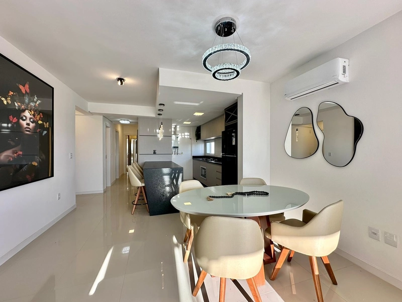 APARTAMENTO 2 DORMITÓRIOS COM AMPLO TERRAÇO À VENDA: 8ª foto da galeria de imagens do imóvel