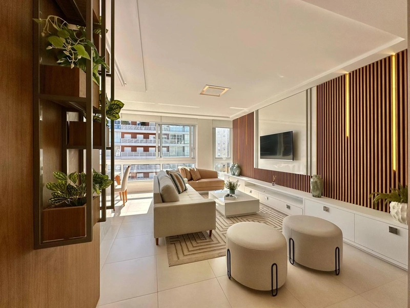 APARTAMENTO À VENDA! DE ESQUINA COM VISTA PARA O MAR: 3ª foto da galeria de imagens do imóvel