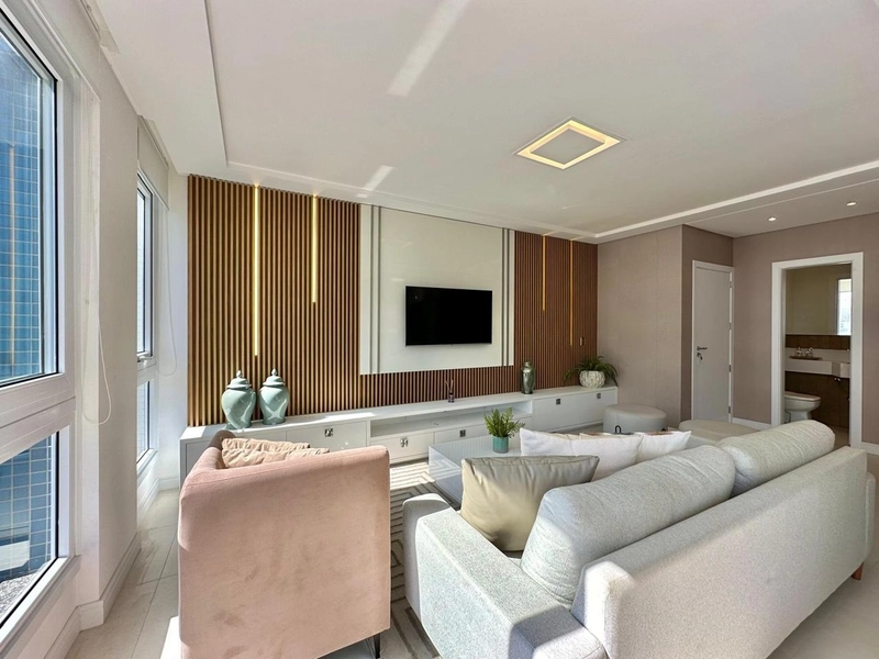 APARTAMENTO À VENDA! DE ESQUINA COM VISTA PARA O MAR: 8ª foto da galeria de imagens do imóvel