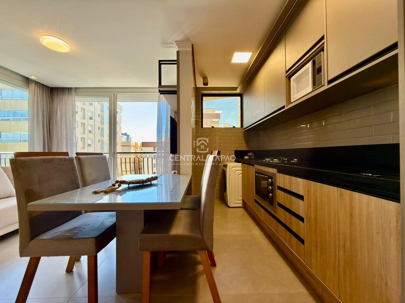 Apartamento de 2 suítes decorado próximo ao mar em Capão da Canoa: 10ª foto da galeria de imagens do imóvel