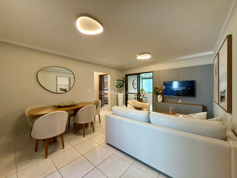 Apartamento de 2 quartos decorado a uma quadra do mar em Capão