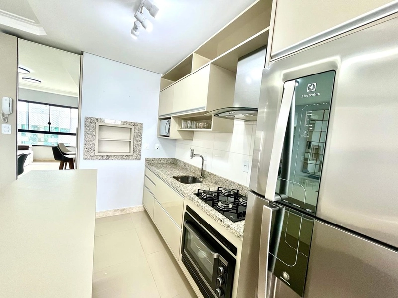 Apartamento de 2 dormitórios mobiliado e decorado em Capão da Canoa: 4ª foto da galeria de imagens do imóvel