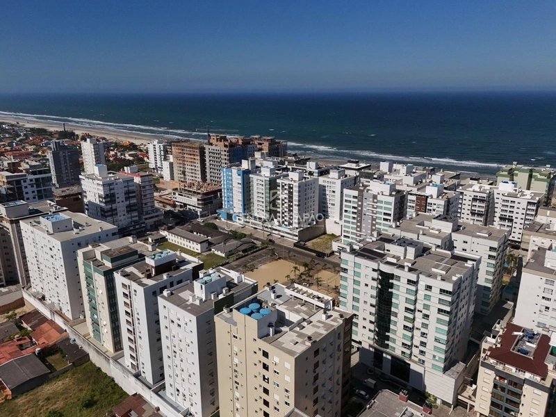 Apartamento de 2 dormitórios mobiliado e decorado em Capão da Canoa: 23ª foto da galeria de imagens do imóvel