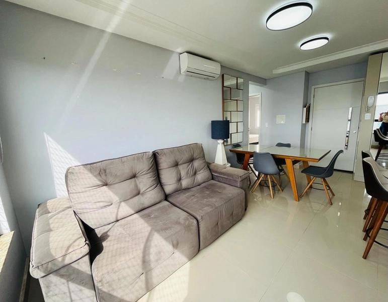 Apartamento de 2 dormitórios mobiliado e decorado em Capão da Canoa: 8ª foto da galeria de imagens do imóvel
