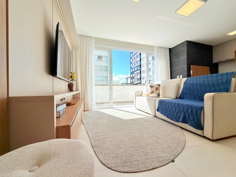 Apartamento 2 dormitórios com sacada de frente à venda em Capão: 2ª foto da galeria de imagens do imóvel