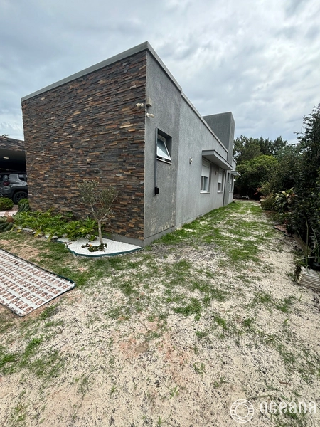 Casa 3 dormitórios com piscina, mobiliada e decorada em Atlântida.: 5ª foto da galeria de imagens do imóvel