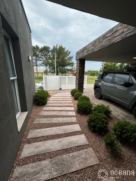 Casa 3 dormitórios com piscina, mobiliada e decorada em Atlântida.: 8ª foto da galeria de imagens do imóvel