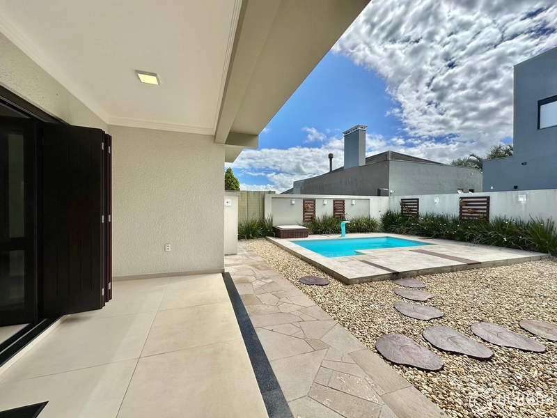CASA DE ALTO PADRÃO À VENDA EM ATLÂNTIDA: 13ª foto da galeria de imagens do imóvel