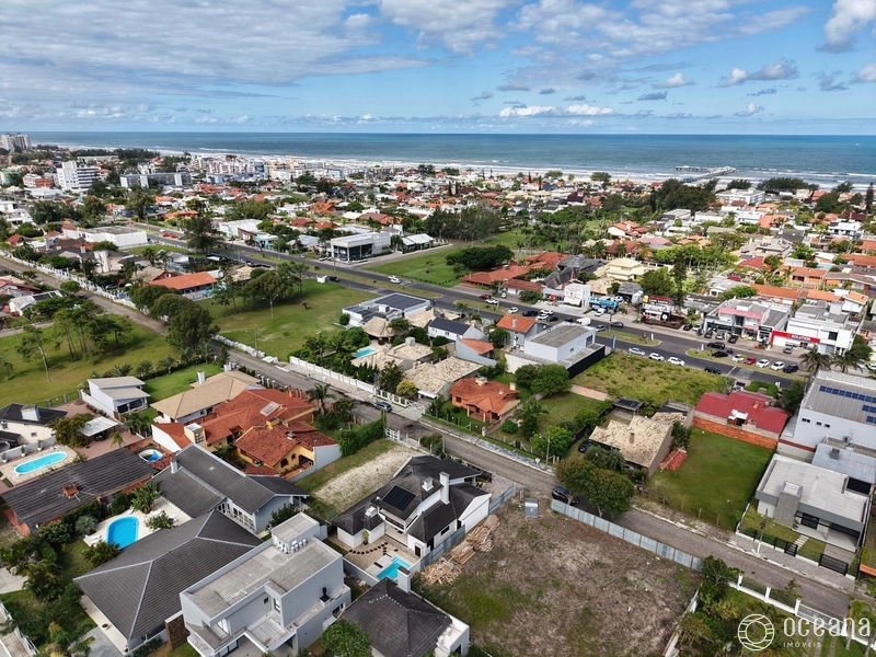 CASA DE ALTO PADRÃO À VENDA EM ATLÂNTIDA: 28ª foto da galeria de imagens do imóvel