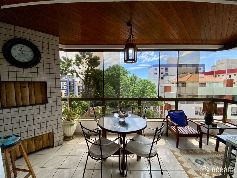 Apartamento de frente com 02 dormitórios + dependência no centro: 3ª foto da galeria de imagens do imóvel