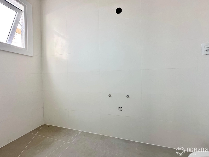 APARTAMENTO COM TERRAÇO A POUCOS METROS DO MAR: 12ª foto da galeria de imagens do imóvel