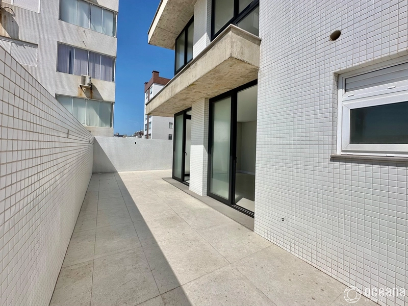 APARTAMENTO COM TERRAÇO A POUCOS METROS DO MAR: 5ª foto da galeria de imagens do imóvel